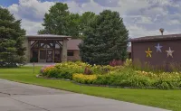 Trade Winds Motel