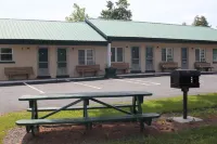 Evergreen Motel Hotels in Scriba