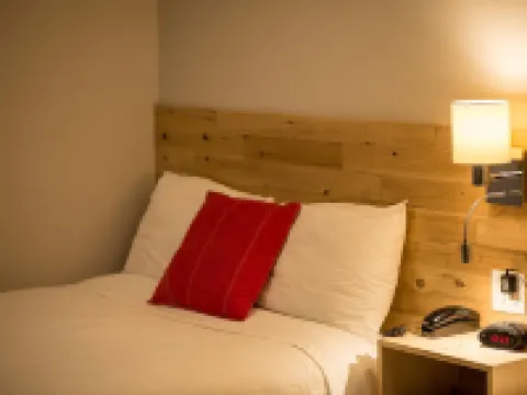 Motel Colonial Hotels in Rimouski