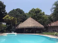 Waka Hotel Rural Hotels in Honda