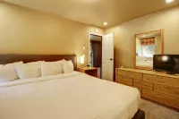 Amazing Ski-in Ski-Out Condo, Pet Friendly - Very Spacious - cm236