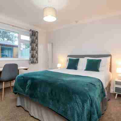 Summerhayes Rooms