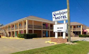 Sandpiper Motel