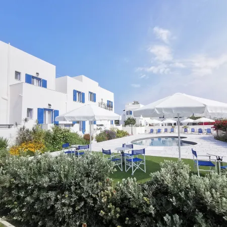 Ikaros Studios & Apartments