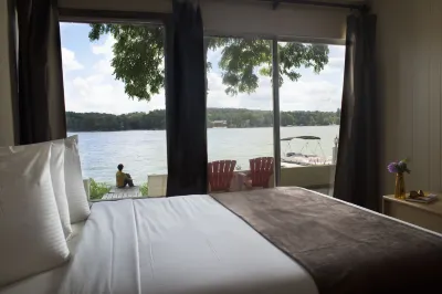 Delton Oaks Resort