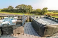 Chantry Lodge - Bathtub