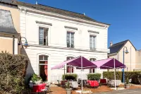 Logis Hotel Restaurant le Vedaquais Hotels in Le Lude