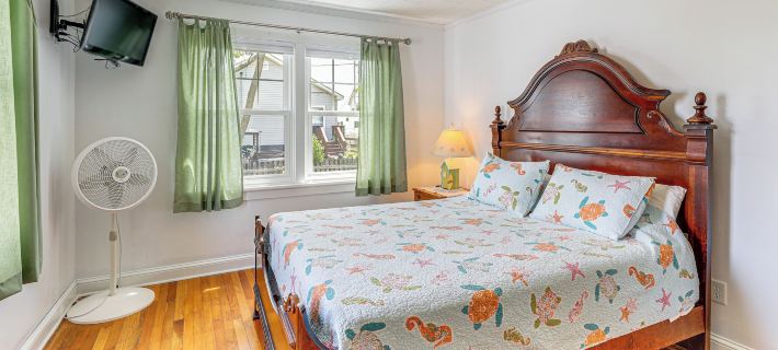 Walkable Beach Retreat on Chesapeake Bay! Hotels in Accomack County