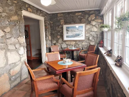 McKinley Edwards Inn