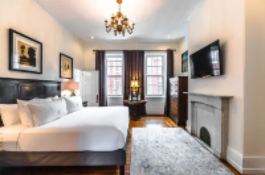 โรงแรมดไวต์ดี