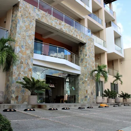 Auroza Resort