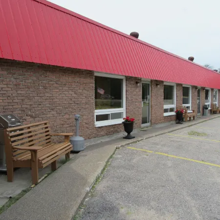 The Village Inn Motel