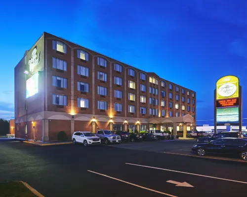 Capital Hotel Hotels near Johnson Geo Centre