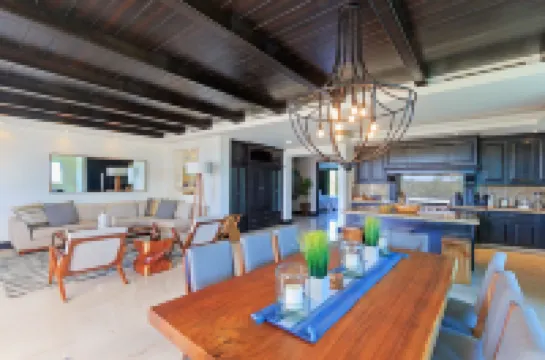 Amazing 4 Bedroom Condo Hoteles en 