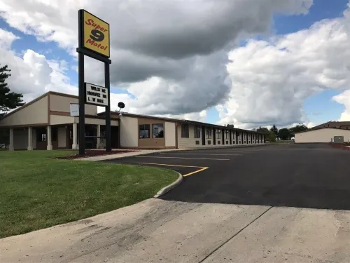 Super 9 Motel Troy Hotels in Troy