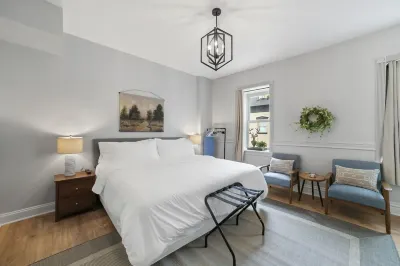 The Buck Suite at Divine Otter Hotels near Jean Baptiste Dusable Point Park