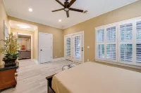 Game Room + Patio: Luxe Retreat Near Lake Norman!