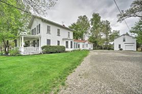 Historic Westfield Home 2 Mi to Lake Erie!