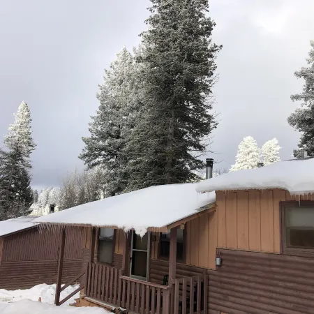 The Cabins at Cloudcroft