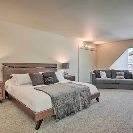 Cozy Anchorage Retreat - Near Hiking and Dtwn!