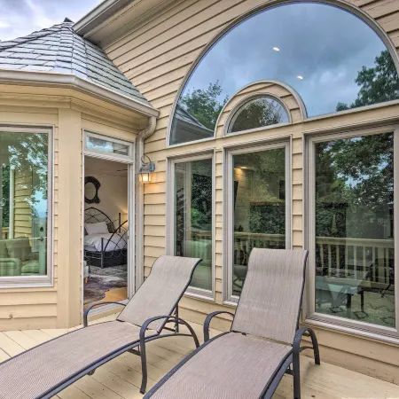Spacious Elk Mountain Sanctuary w/ Deck & Views!