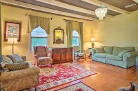Vintage Louisiana Vacation Rental Home - Park Yeri