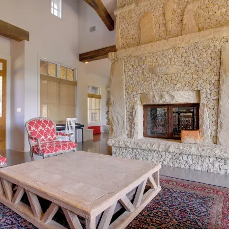 Pool and Covered Patios Sprawling Austin Estate!