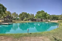 Lovely Pottsboro Home w/ Patio & Fire Pits! - Wifi