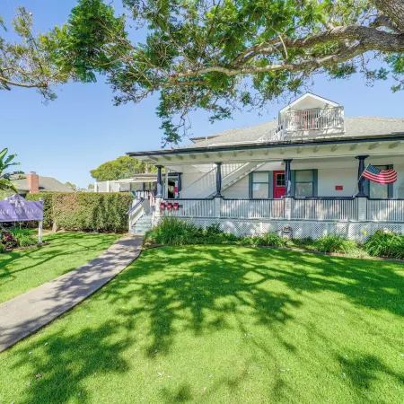 Victorian Carpinteria Apartment < 1 Mi to Beach!