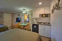 Southern Maine Retreat < 2 Mi to Wells Beach!