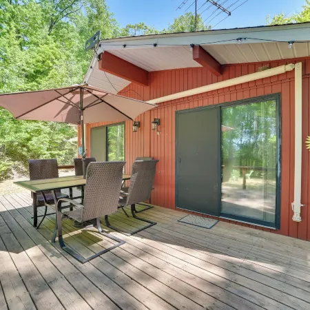 Rose City Cabin w/ Fire Pit & Lake Access
