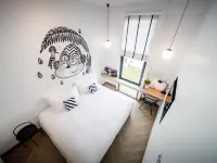 บลูมังกี้ ฮับแอนด์โฮเทล ระนอง