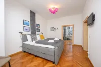 Spacious 2BR Stay for 6 Heart of Mödling -  Ferienwohnungen