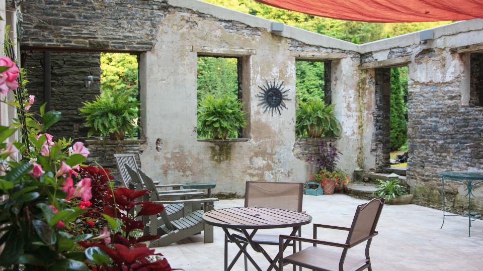 Ledges Hotel