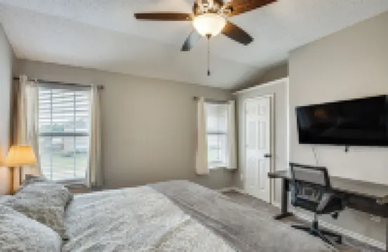 Pet-friendly Allen Home ~ 30 Mi to Dallas!