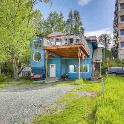 Rustic Anchorage Hideaway Walk to Coastal Trail! Hotel Exterior