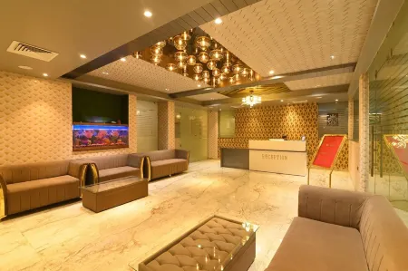 Stallion Hotel Отели рядом с достопримечательностью «Piran Kaliyar Sharif»