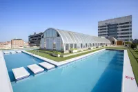 Pierre & Vacances Apartamentos Edificio Eurobuilding 2 - สระว่ายน้ำบนดาดฟ้า