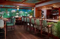 Ocean Key Resort & Spa, a Noble House Resort - bar