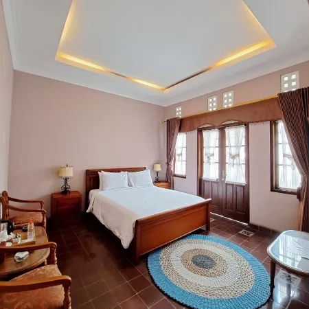 Clemmie Huis Jogja Отели рядом с достопримечательностью «Kotabaru»