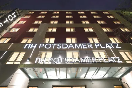 NH Berlin Potsdamer Platz Отели рядом с достопримечательностью «КПП Чарли»