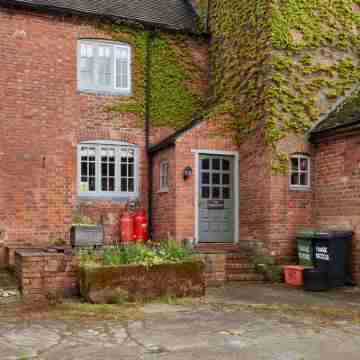 The Farmhouse Hotel Exterior
