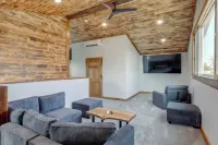 Walk to Lake Erie: Spacious Home in Sandusky! - 3-نجوم