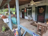 Cottage in the Woods, Safe area, on 6 acres, Free Parking.