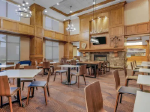特溫福爾斯拉昆塔溫德姆套房飯店 特溫福爾斯縣住宿飯店