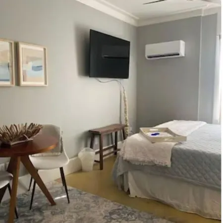 Cozy studio in the heart of Seaside walking distance to the beach