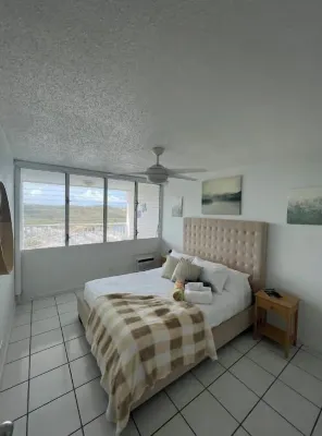 Isla Bonita Ocean View Condo- Lovely Getaway