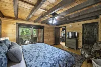 Waterfront 1-Acre Private Dock Hot Tub Firepit Bankhead Lodge by AvantStay