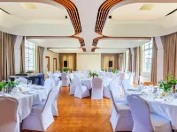 Wigram Hotel Hotels near Dakota Park