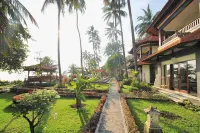 Bondalem Beach Club Hotels in Singaraja